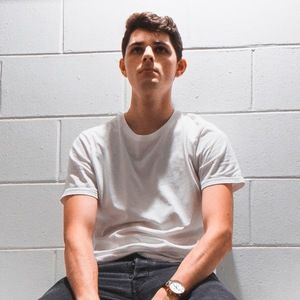 Meet your Posher, Nicholas